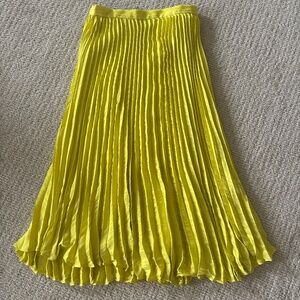 Women’s Sz 2 Banana Republic Pleated Bright Yellow Midi Skirt